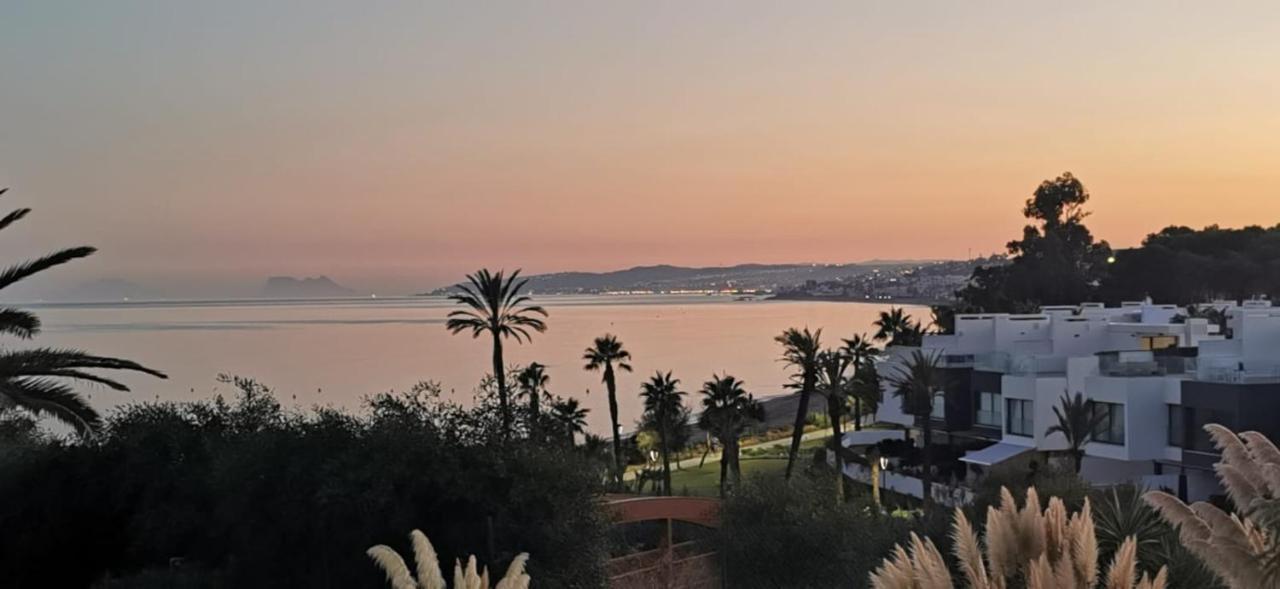 Vista Azul Apartment Estepona Bagian luar foto