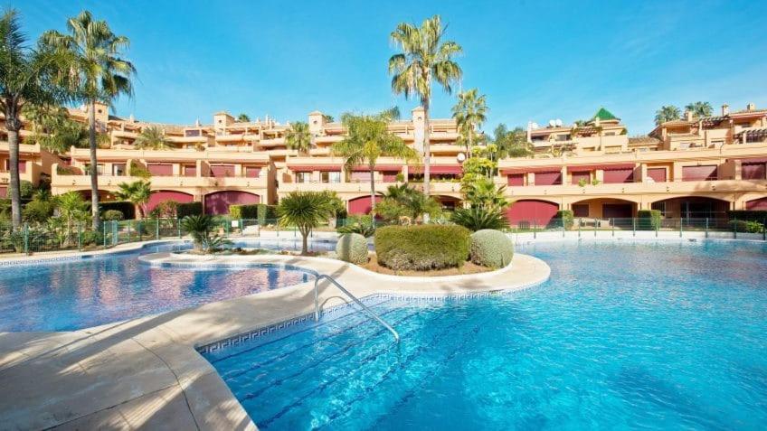 Vista Azul Apartment Estepona Bagian luar foto
