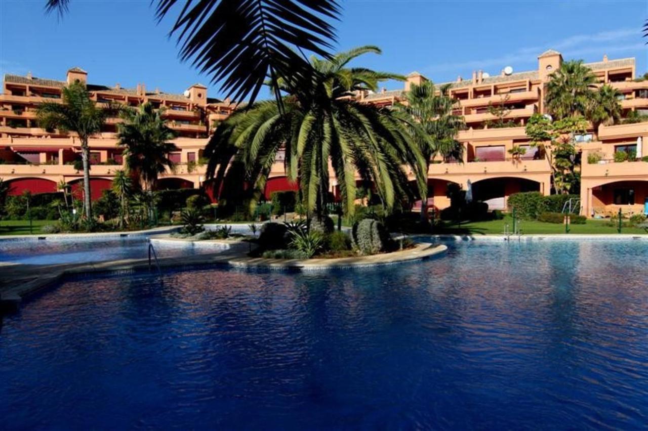Vista Azul Apartment Estepona Bagian luar foto